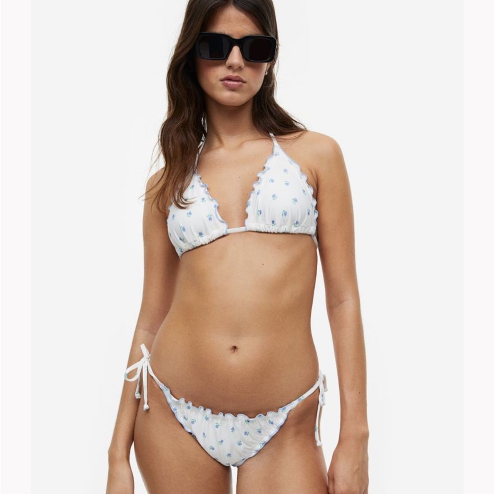 ditsy white blue floral bikini set top size 10/bottom size 8